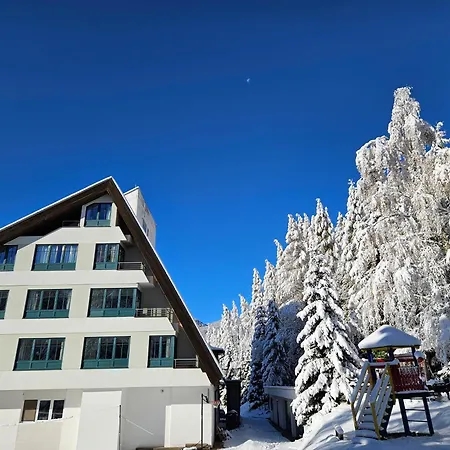 Szálloda Kinder- Und Nockalm 4*