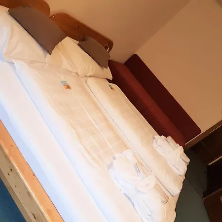 Kinder- Und Familienhotel Nockalm 4* Иннеркремс