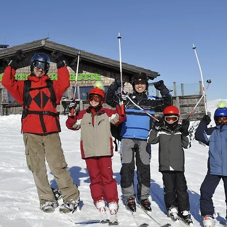 Kinder- Und Familienhotel Nockalm 4* Иннеркремс