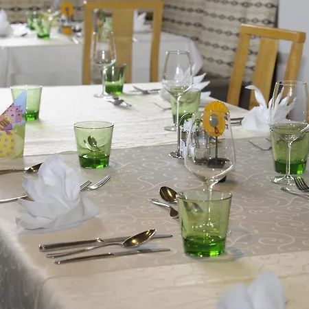 Hotell Kinder- Und Familienhotel Nockalm
