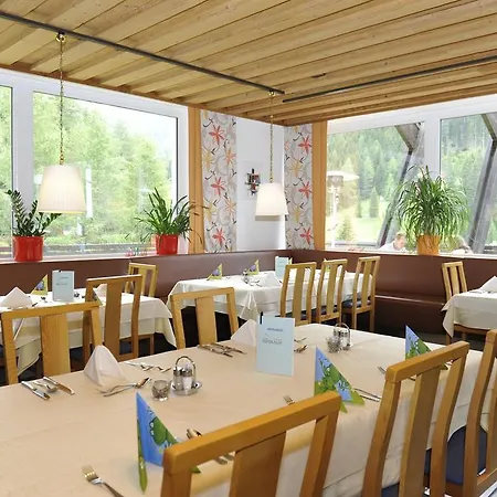 Kinder- Und Familienhotel Nockalm