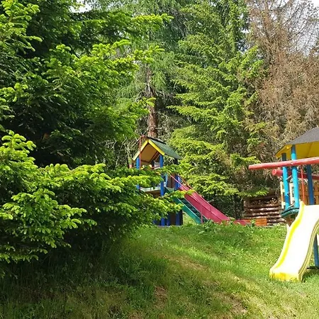 Kinder- Und Nockalm 호텔